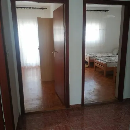 Matanovi Dvori Apartment Vir